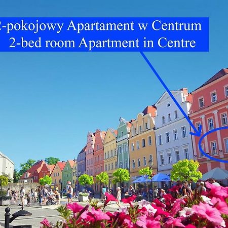 Apartament Przy Starowce - Bella ブンツラウ エクステリア 写真